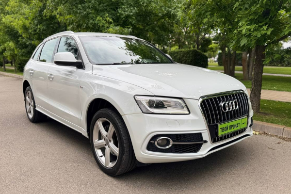 Прокат авто audi q5 бизнес класса 2014 года в городе Краснодар от 5040 руб./сутки, полный привод, двигатель: бензин, объем 2 литра, ОСАГО (Мультидрайв), без водителя, недорого - RentRide