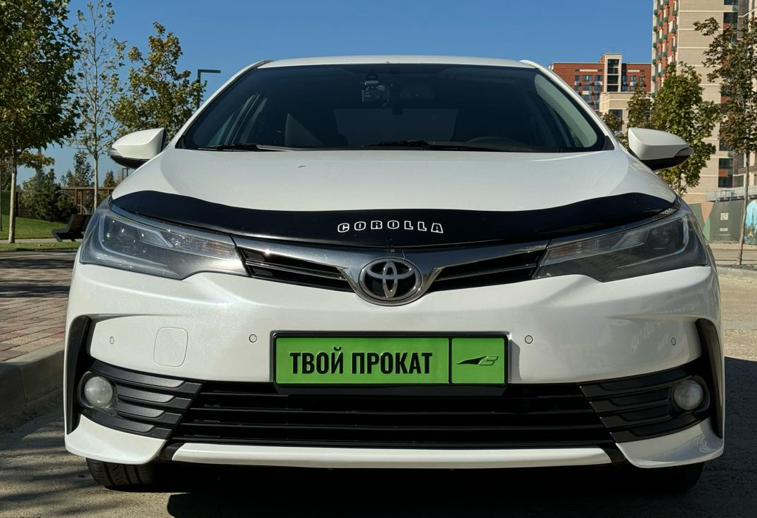 Аренда toyota corolla комфорт класса 2018 года в городе Москва от 3360 руб./сутки, передний привод, двигатель: бензин, объем 1.6 литров, ОСАГО (Мультидрайв), без водителя, недорого, вид 2 - RentRide
