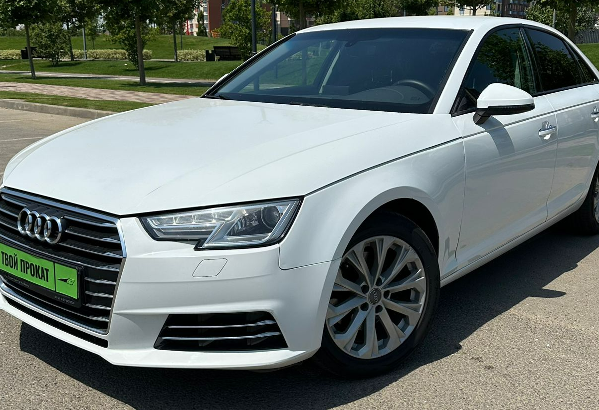 Аренда audi a4 комфорт класса 2015 года в городе Москва от 4792 руб./сутки, передний привод, двигатель: бензин, объем 1.4 литра, ОСАГО (Мультидрайв), без водителя, недорого, вид 5 - RentRide