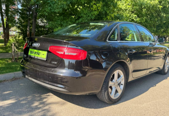 Аренда audi a4 комфорт класса 2013 года в городе Москва от 3600 руб./сутки, передний привод, двигатель: бензин, объем 1.8 литров, ОСАГО (Мультидрайв), без водителя, недорого, вид 5 - RentRide