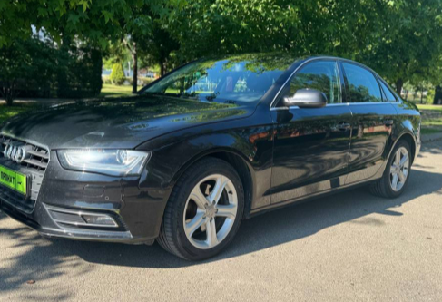 Аренда audi a4 комфорт класса 2013 года в городе Москва от 3600 руб./сутки, передний привод, двигатель: бензин, объем 1.8 литров, ОСАГО (Мультидрайв), без водителя, недорого - RentRide