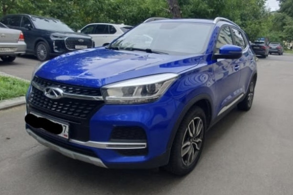 Прокат авто chery tiggo-4 комфорт класса 2022 года в городе Москва Улица 1905 года от 2520 руб./сутки, передний привод, двигатель: бензин, объем 1.5 литров, ОСАГО (Мультидрайв), без водителя, недорого - RentRide