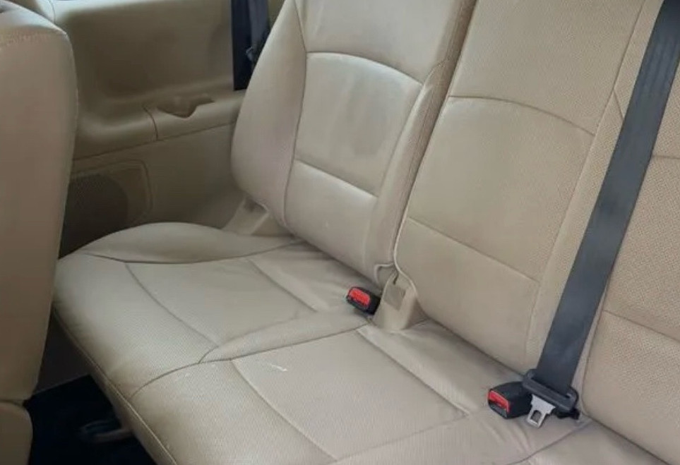 Аренда hyundai h-1 2016 года в городе Москва Бульвар Рокоссовского от 4500 руб./сутки, задний привод, двигатель: дизель, объем 2.5 литров, ОСАГО (Мультидрайв), без водителя, недорого, вид 3 - RentRide