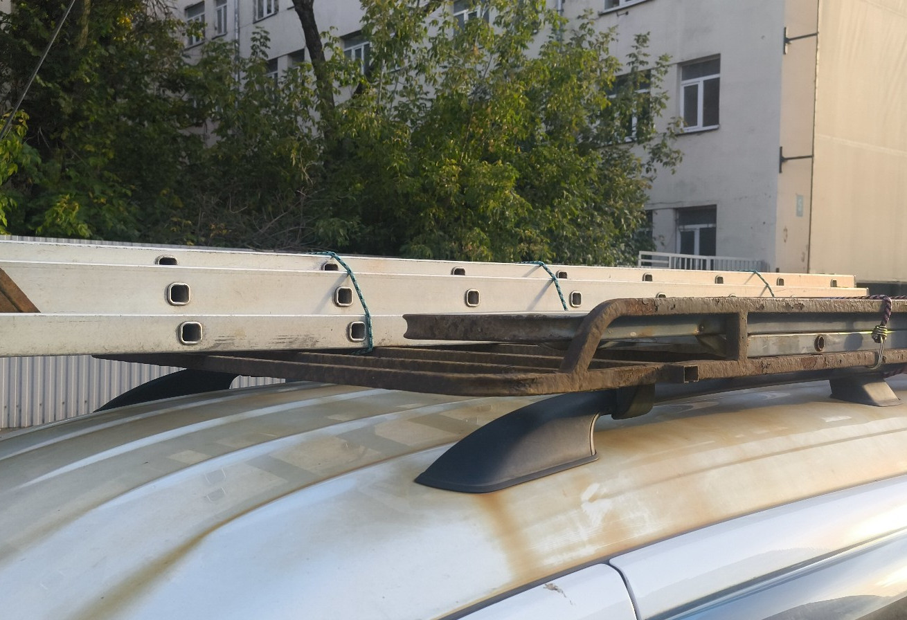 Аренда lada-vaz largus эконом класса 2014 года в городе Москва от 5360 руб./сутки, передний привод, двигатель: газ, объем 1.6 литров, ОСАГО (Мультидрайв), без водителя, недорого, вид 18 - RentRide