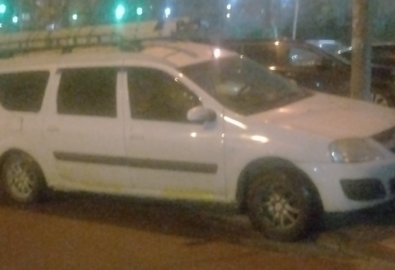 Аренда lada-vaz largus эконом класса 2014 года в городе Москва от 5360 руб./сутки, передний привод, двигатель: газ, объем 1.6 литров, ОСАГО (Мультидрайв), без водителя, недорого, вид 11 - RentRide