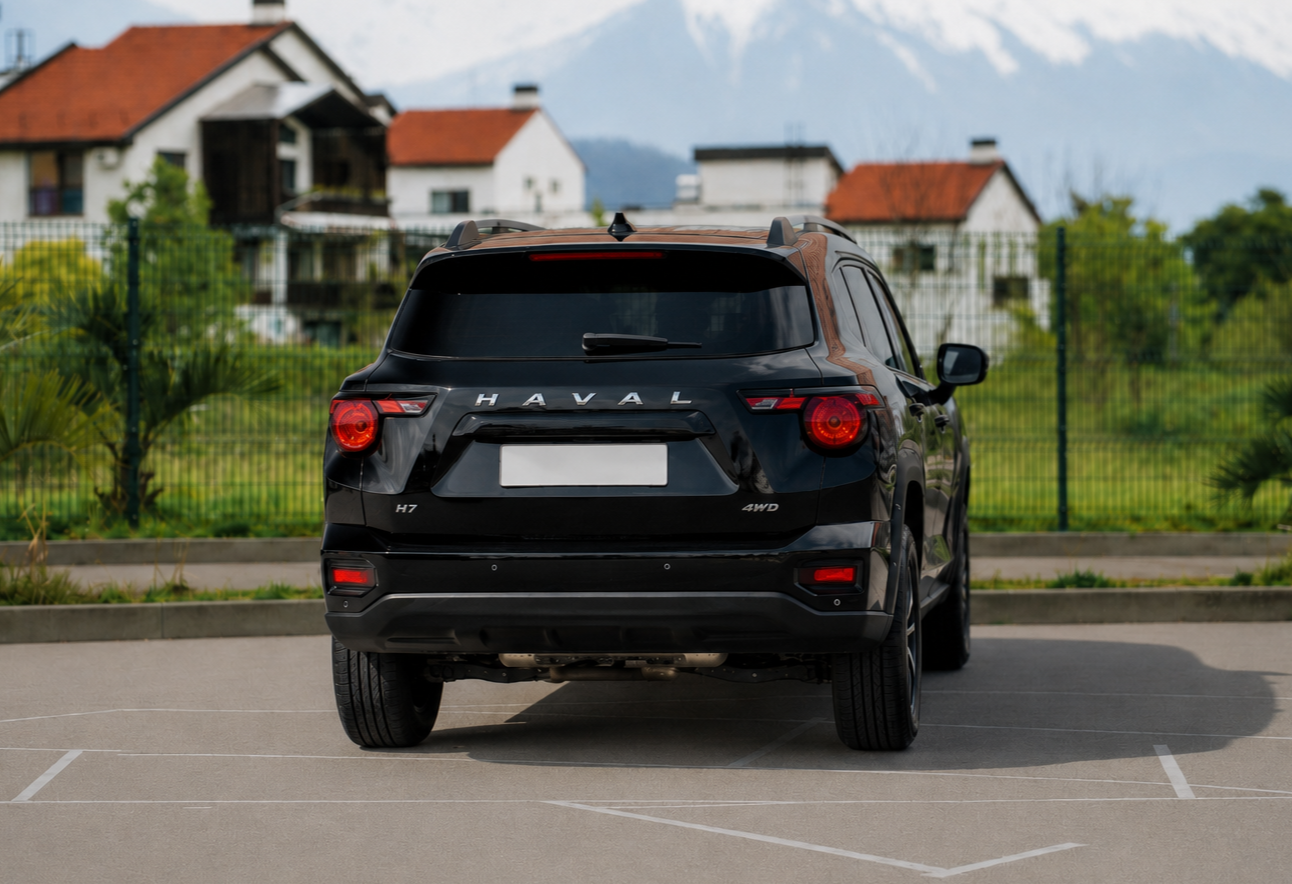 Аренда haval h7 бизнес класса 2026 года в городе Москва Щукинская от 6440 руб./сутки, полный привод, двигатель: бензин, объем 2 литра, каско (Мультидрайв), ОСАГО (Мультидрайв), без водителя, недорого, вид 4 - RentRide
