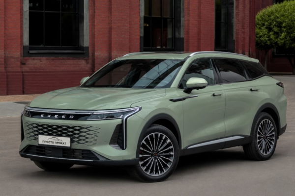 Прокат авто exeed rx бизнес класса 2025 года в городе Москва Нахимовский проспект от 10800 руб./сутки, полный привод, двигатель: дизель, объем 2 литра, ОСАГО (Мультидрайв), без водителя, недорого - RentRide