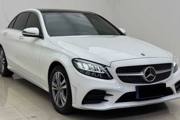Прокат авто mercedes-benz c-klass бизнес класса 2021 года в городе Москва Электрозаводская от 7920 руб./сутки, задний привод, двигатель: бензин, объем 1.5 литров, ОСАГО (Впишу в полис), без водителя, недорого - RentRide