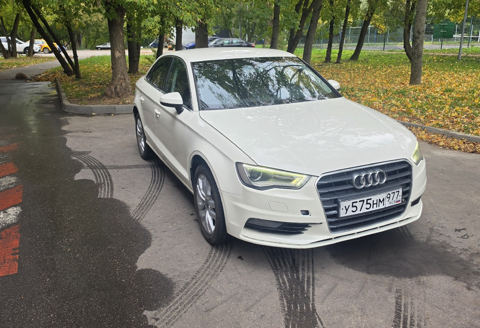 Аренда audi a3 комфорт класса 2014 года в городе Москва Нагорная от 3600 руб./сутки, передний привод, двигатель: бензин, объем 1.4 литра, ОСАГО (Впишу в полис), без водителя, недорого, вид 4 - RentRide
