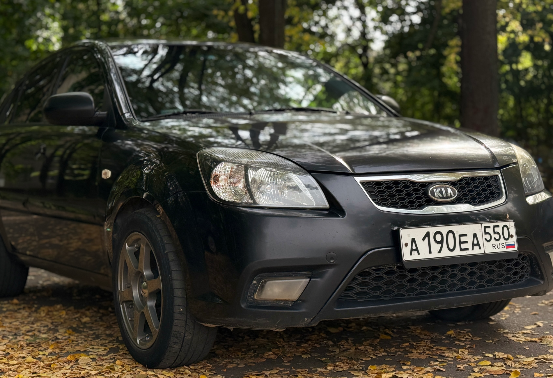 Аренда kia rio эконом класса 2011 года в городе Москва от 1200 руб./сутки, передний привод, двигатель: бензин, объем 1.4 литра, ОСАГО (Впишу в полис), без водителя, недорого, вид 3 - RentRide