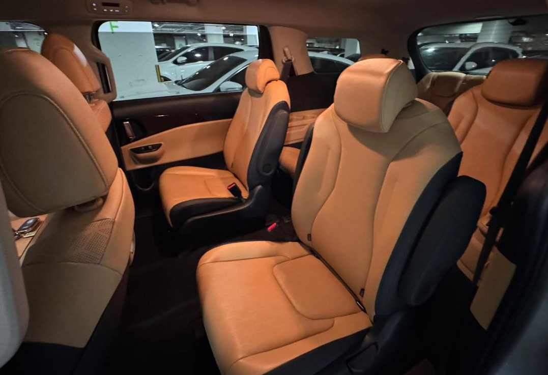 Аренда kia carnival 2021 года в городе Москва Строгино от 8000 руб./сутки, передний привод, двигатель: дизель, объем 2.2 литра, каско (Мультидрайв), ОСАГО (Мультидрайв), без водителя, недорого, вид 5 - RentRide