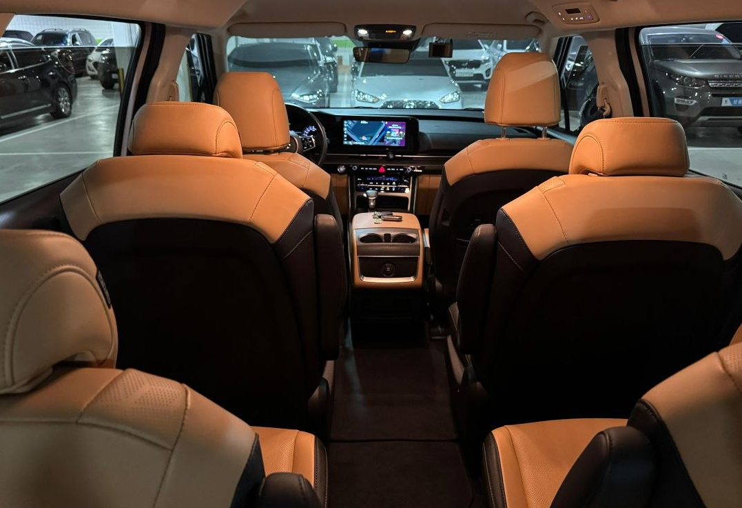 Аренда kia carnival 2021 года в городе Москва Строгино от 8000 руб./сутки, передний привод, двигатель: дизель, объем 2.2 литра, каско (Мультидрайв), ОСАГО (Мультидрайв), без водителя, недорого, вид 4 - RentRide