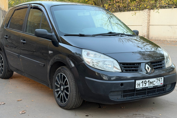 Прокат авто renault scenic эконом класса 2004 года в городе Москва Водный стадион от 1600 руб./сутки, передний привод, двигатель: бензин, объем 1.6 литров, ОСАГО (Впишу в полис), без водителя, недорого - RentRide