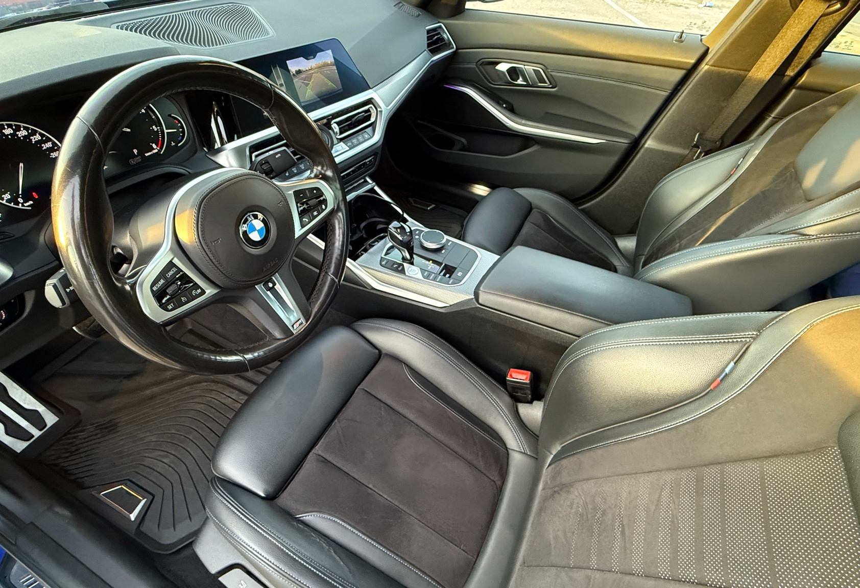 Аренда bmw 3-serii бизнес класса 2020 года в городе Москва Бабушкинская от 7200 руб./сутки, полный привод, двигатель: дизель, объем 2 литра, каско (Впишу в полис), ОСАГО (Мультидрайв), без водителя, недорого, вид 8 - RentRide
