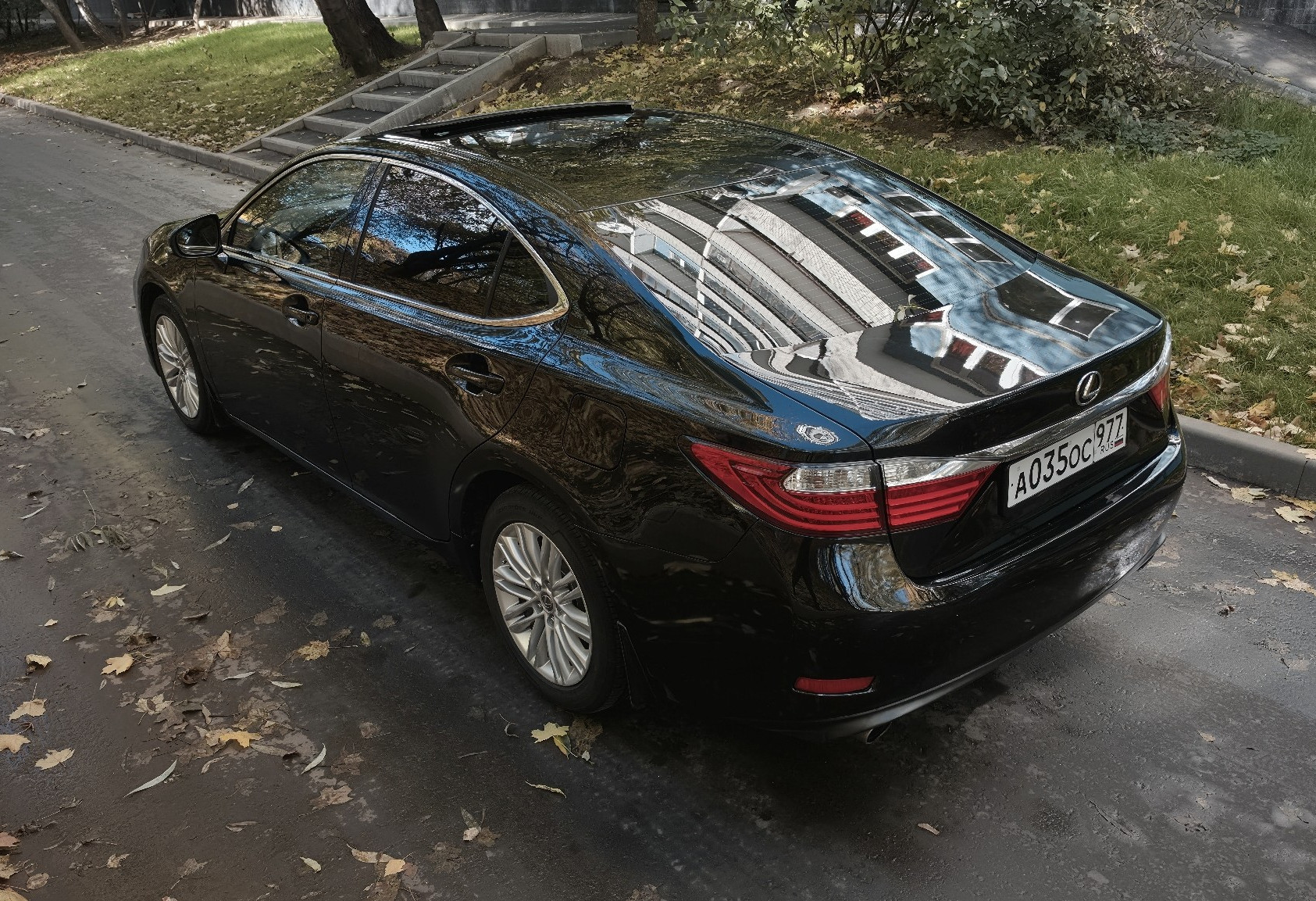 Аренда lexus es бизнес класса 2014 года в городе Москва Царицыно от 6400 руб./сутки, передний привод, двигатель: бензин, объем 2.5 литров, ОСАГО (Впишу в полис), без водителя, недорого, вид 6 - RentRide