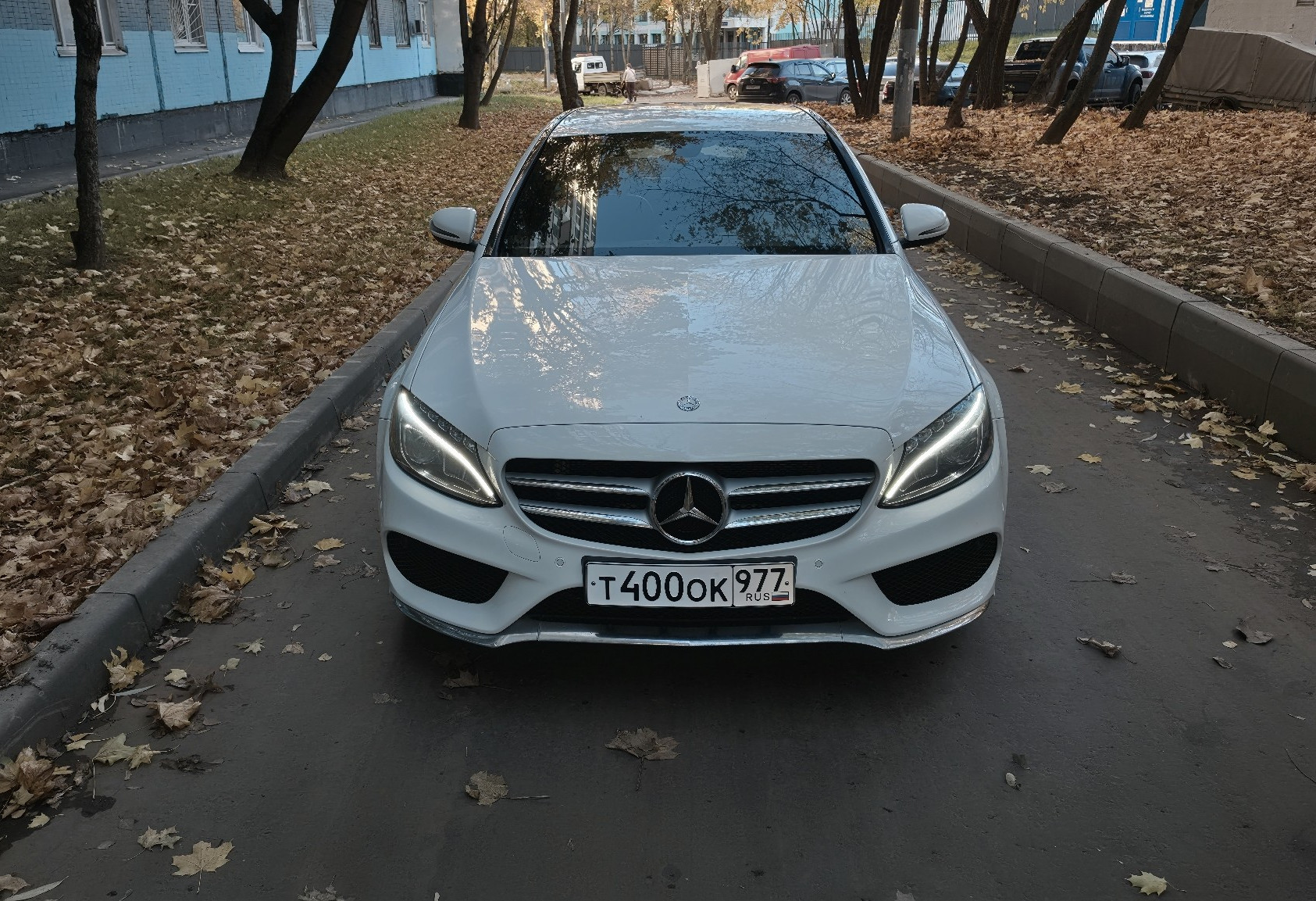 Аренда mercedes-benz c-klass бизнес класса 2017 года в городе Москва Царицыно от 6400 руб./сутки, задний привод, двигатель: бензин, объем 1.6 литров, ОСАГО (Впишу в полис), без водителя, недорого, вид 2 - RentRide