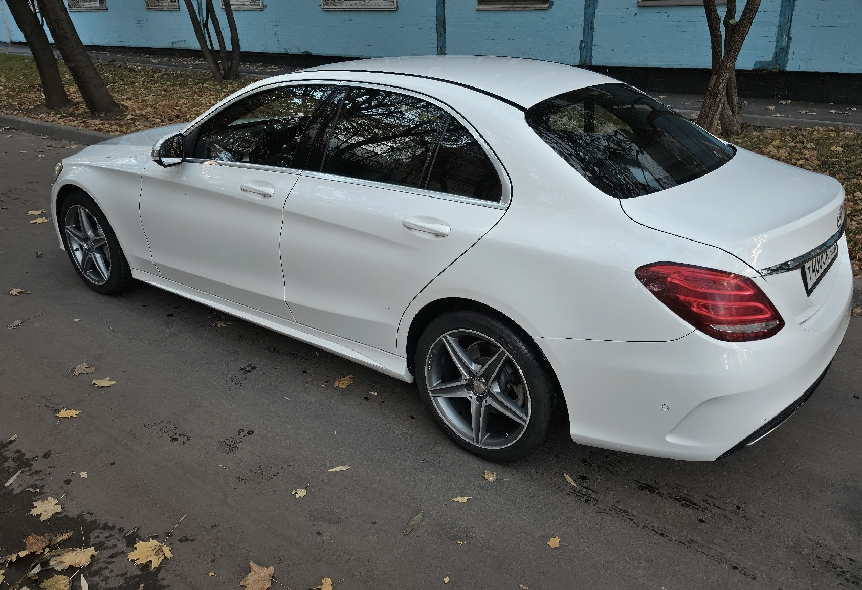 Аренда mercedes-benz c-klass бизнес класса 2017 года в городе Москва Царицыно от 6400 руб./сутки, задний привод, двигатель: бензин, объем 1.6 литров, ОСАГО (Впишу в полис), без водителя, недорого, вид 5 - RentRide