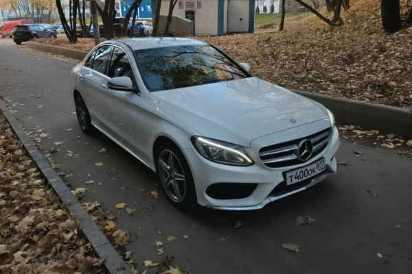 Прокат авто mercedes-benz c-klass бизнес класса 2017 года в городе Москва Царицыно от 6400 руб./сутки, задний привод, двигатель: бензин, объем 1.6 литров, ОСАГО (Впишу в полис), без водителя, недорого - RentRide