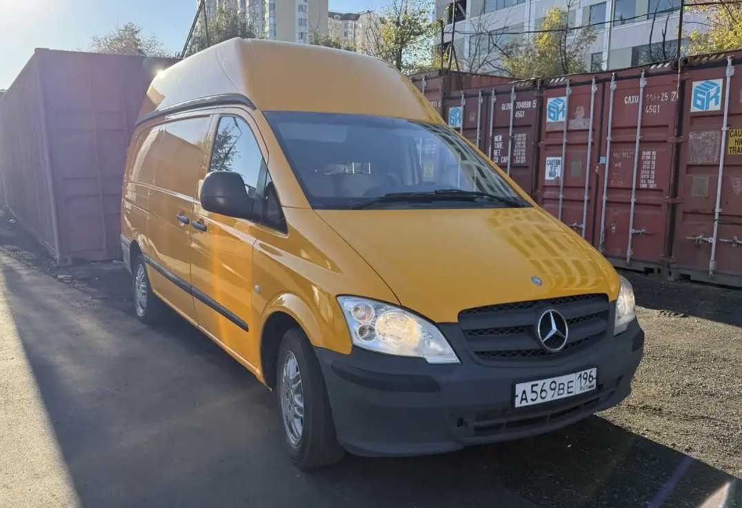 Аренда mercedes-benz vito 2013 года в городе Москва от 2800 руб./сутки, задний привод, двигатель: дизель, объем 2.1 литр, ОСАГО (Впишу в полис), без водителя, недорого - RentRide