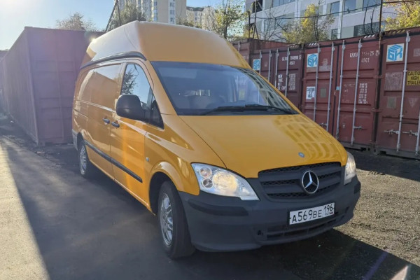 Прокат авто mercedes-benz vito 2013 года в городе Москва от 2800 руб./сутки, задний привод, двигатель: дизель, объем 2.1 литр, ОСАГО (Впишу в полис), без водителя, недорого - RentRide