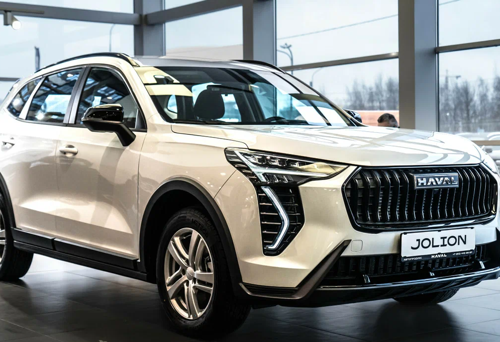 Аренда haval jolion стандарт класса 2024 года в городе Москва Каховская от 3440 руб./сутки, полный привод, двигатель: бензин, объем 1.5 литров, ОСАГО (Впишу в полис), без водителя, недорого, вид 4 - RentRide