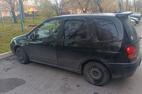 Прокат авто toyota corolla-spacio эконом класса 1999 года в городе Прокопьевск от 1440 руб./сутки, передний привод, двигатель: бензин, ОСАГО (Мультидрайв), без водителя, недорого - RentRide