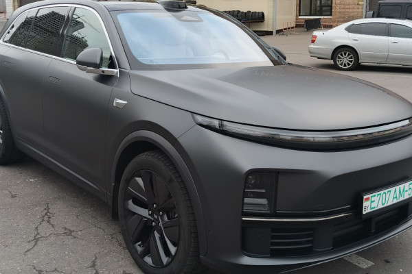 Прокат авто lixiang l7 бизнес класса 2024 года в городе Москва Волгоградский проспект от 15200 руб./сутки, полный привод, двигатель: гибрид, объем 1500 литров, ОСАГО (Мультидрайв), без водителя, недорого - RentRide