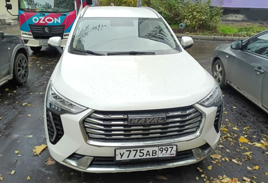 Аренда haval jolion комфорт класса 2023 года в городе Москва Зюзино от 2800 руб./сутки, передний привод, двигатель: бензин, объем 1.5 литров, ОСАГО (Впишу в полис), без водителя, недорого, вид 4 - RentRide