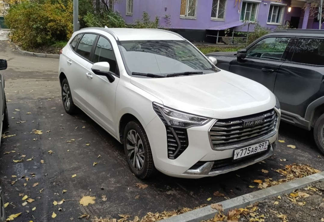 Аренда haval jolion комфорт класса 2023 года в городе Москва Зюзино от 2800 руб./сутки, передний привод, двигатель: бензин, объем 1.5 литров, ОСАГО (Впишу в полис), без водителя, недорого, вид 6 - RentRide