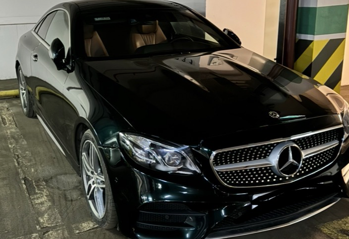 Аренда mercedes-benz e-klass бизнес класса 2018 года в городе Москва Новые Черемушки от 3000 руб./сутки, полный привод, двигатель: бензин, объем 3 литра, каско (Впишу в полис), ОСАГО (Впишу в полис), без водителя, недорого - RentRide