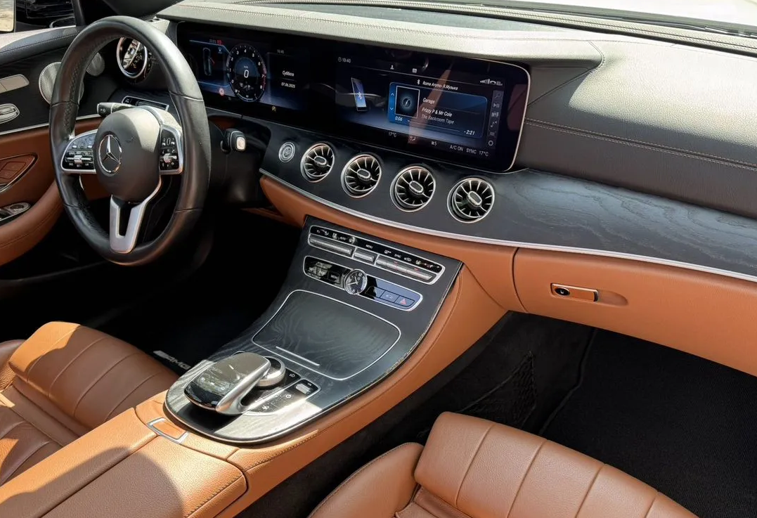 Аренда mercedes-benz e-klass бизнес класса 2018 года в городе Москва Новые Черемушки от 3000 руб./сутки, полный привод, двигатель: бензин, объем 3 литра, каско (Впишу в полис), ОСАГО (Впишу в полис), без водителя, недорого, вид 2 - RentRide