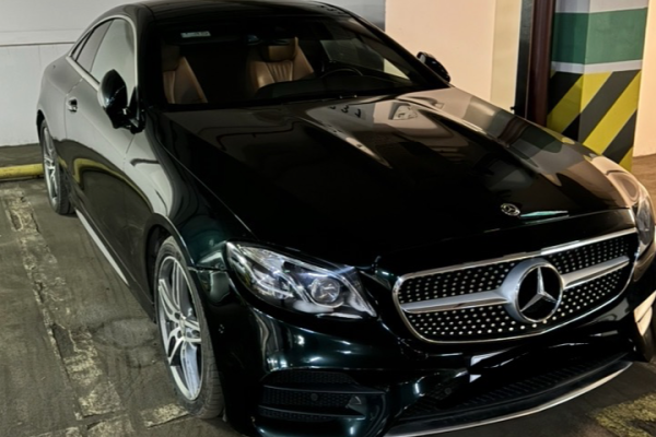 Прокат авто mercedes-benz e-klass бизнес класса 2018 года в городе Москва Новые Черемушки от 3000 руб./сутки, полный привод, двигатель: бензин, объем 3 литра, каско (Впишу в полис), ОСАГО (Впишу в полис), без водителя, недорого - RentRide