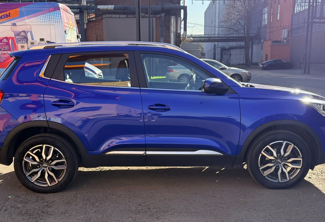 Аренда chery tiggo-4 2022 года в городе Москва Тульская от 2480 руб./сутки, передний привод, двигатель: бензин, объем 1.5 литров, каско (Мультидрайв), ОСАГО (Мультидрайв), без водителя, недорого, вид 6 - RentRide