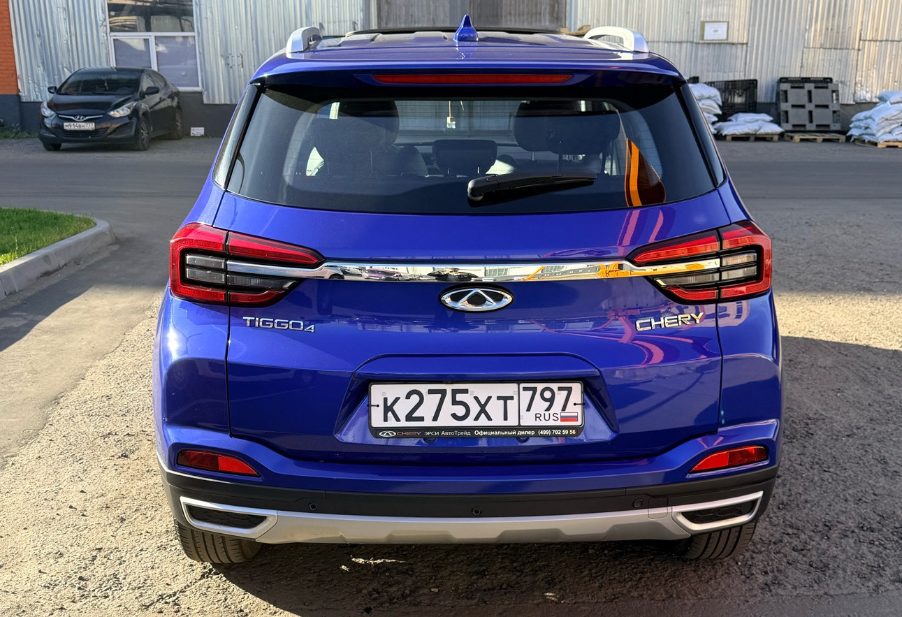 Аренда chery tiggo-4 2022 года в городе Москва Тульская от 2480 руб./сутки, передний привод, двигатель: бензин, объем 1.5 литров, каско (Мультидрайв), ОСАГО (Мультидрайв), без водителя, недорого, вид 4 - RentRide