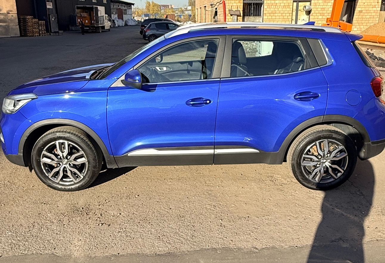 Аренда chery tiggo-4 2022 года в городе Москва Тульская от 2480 руб./сутки, передний привод, двигатель: бензин, объем 1.5 литров, каско (Мультидрайв), ОСАГО (Мультидрайв), без водителя, недорого - RentRide
