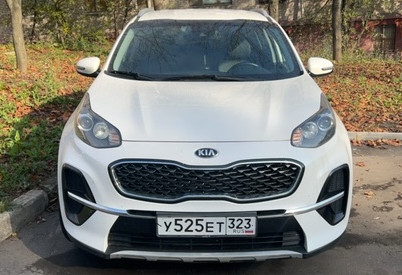 Аренда kia sportage комфорт класса 2022 года в городе Москва Нагорная от 6800 руб./сутки, передний привод, двигатель: дизель, объем 1.5 литров, ОСАГО (Впишу в полис), без водителя, недорого - RentRide