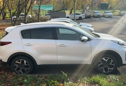 Аренда kia sportage комфорт класса 2022 года в городе Москва Нагорная от 6800 руб./сутки, передний привод, двигатель: дизель, объем 1.5 литров, ОСАГО (Впишу в полис), без водителя, недорого, вид 4 - RentRide