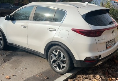Аренда kia sportage комфорт класса 2022 года в городе Москва Нагорная от 6800 руб./сутки, передний привод, двигатель: дизель, объем 1.5 литров, ОСАГО (Впишу в полис), без водителя, недорого, вид 7 - RentRide