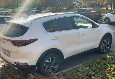 Аренда kia sportage комфорт класса 2022 года в городе Москва Нагорная от 6800 руб./сутки, передний привод, двигатель: дизель, объем 1.5 литров, ОСАГО (Впишу в полис), без водителя, недорого, вид 5 - RentRide