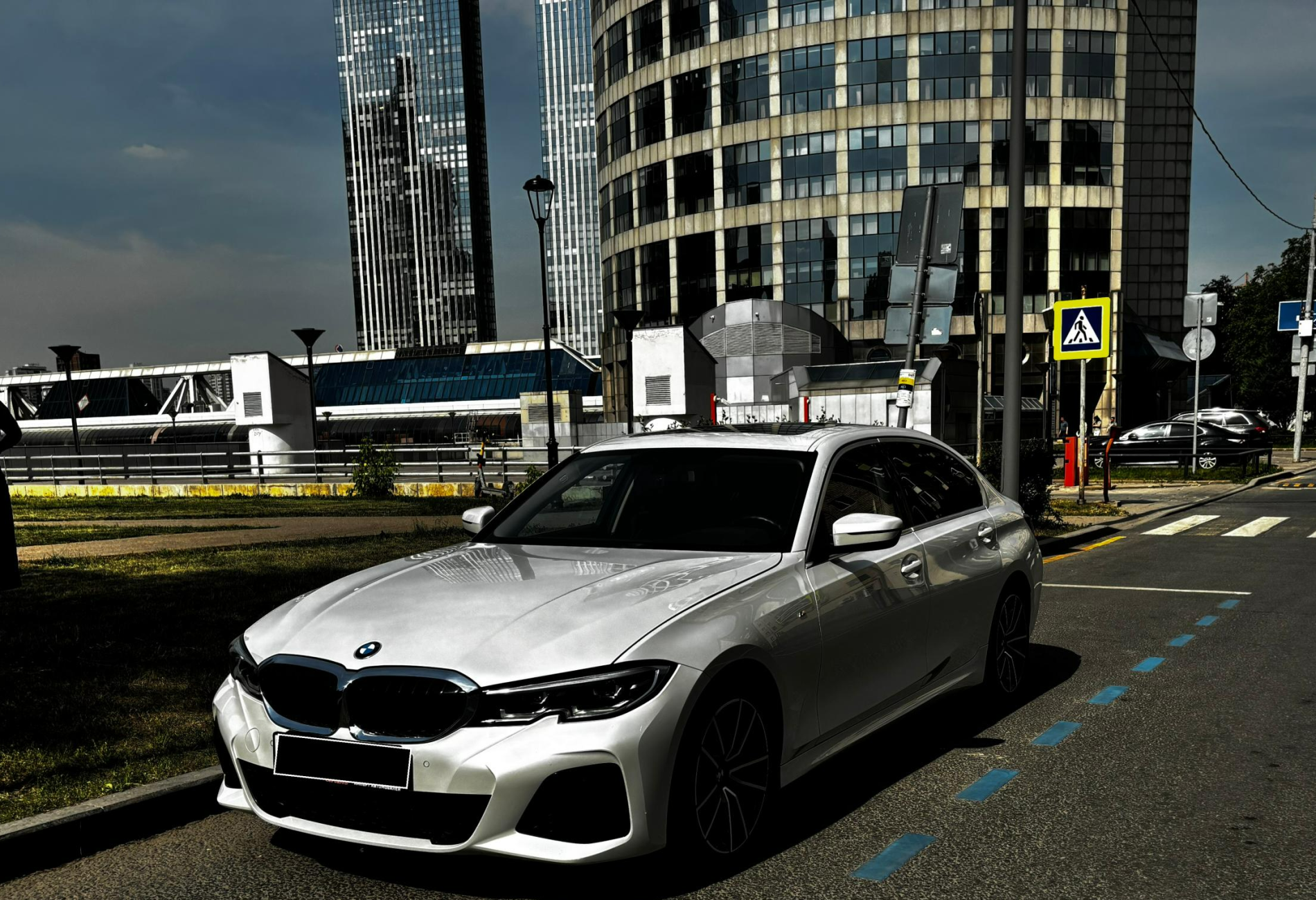 Аренда bmw bmw бизнес класса 2021 года в городе Москва от 8000 руб./сутки, задний привод, двигатель: бензин, объем 2000 литров, каско (Впишу в полис), ОСАГО (Впишу в полис), без водителя, недорого, вид 4 - RentRide