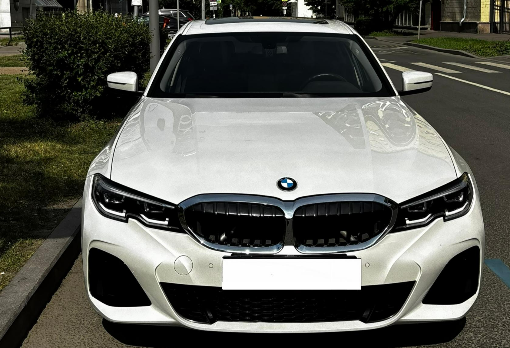Аренда bmw bmw бизнес класса 2021 года в городе Москва от 8000 руб./сутки, задний привод, двигатель: бензин, объем 2000 литров, каско (Впишу в полис), ОСАГО (Впишу в полис), без водителя, недорого, вид 5 - RentRide