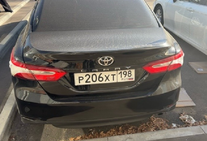 Аренда toyota camry комфорт класса 2021 года в городе Москва Нагорная от 8000 руб./сутки, передний привод, двигатель: бензин, объем 2 литра, без водителя, недорого, вид 2 - RentRide