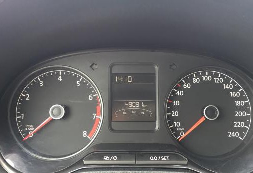 Аренда volkswagen polo эконом класса 2015 года в городе Москва Митино от 1800 руб./сутки, передний привод, двигатель: бензин, ОСАГО (Впишу в полис), без водителя, недорого, вид 5 - RentRide
