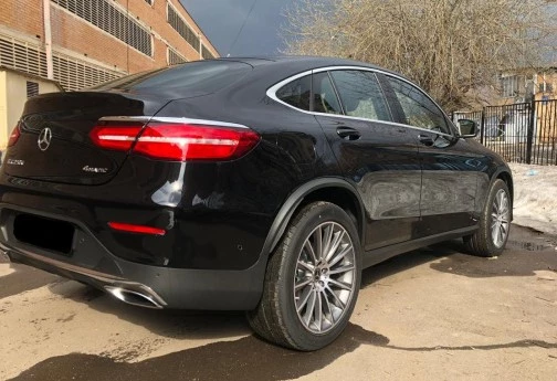 Аренда mercedes-benz glc премиум класса 2019 года в городе Москва Проспект Вернадского от 10472 руб./сутки, полный привод, двигатель: дизель, объем 2.1 литр, каско (Мультидрайв), ОСАГО (Мультидрайв), без водителя, недорого, вид 2 - RentRide
