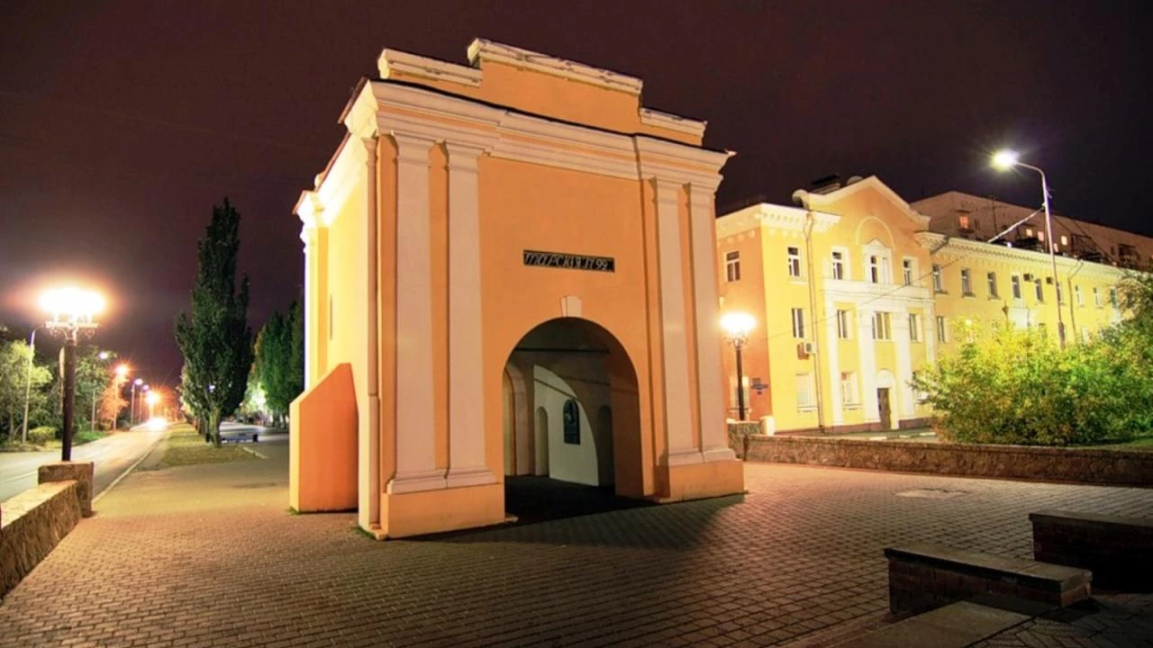 Тарские ворота в Омске