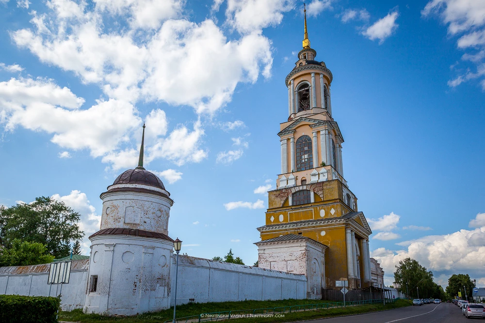 Ризоположенский монастырь и Преподобенская колокольня