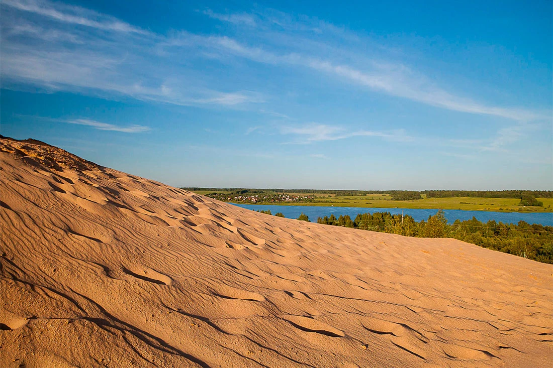 Озера в Сычево и песчаные дюны для туристов